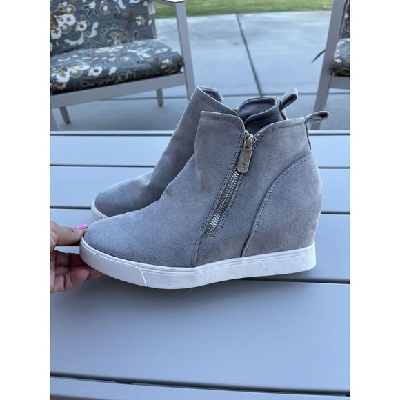 Anne Klein Ackarsen Wedge Bootie  - Size 8.5 - Gray - Picture 2 of 9